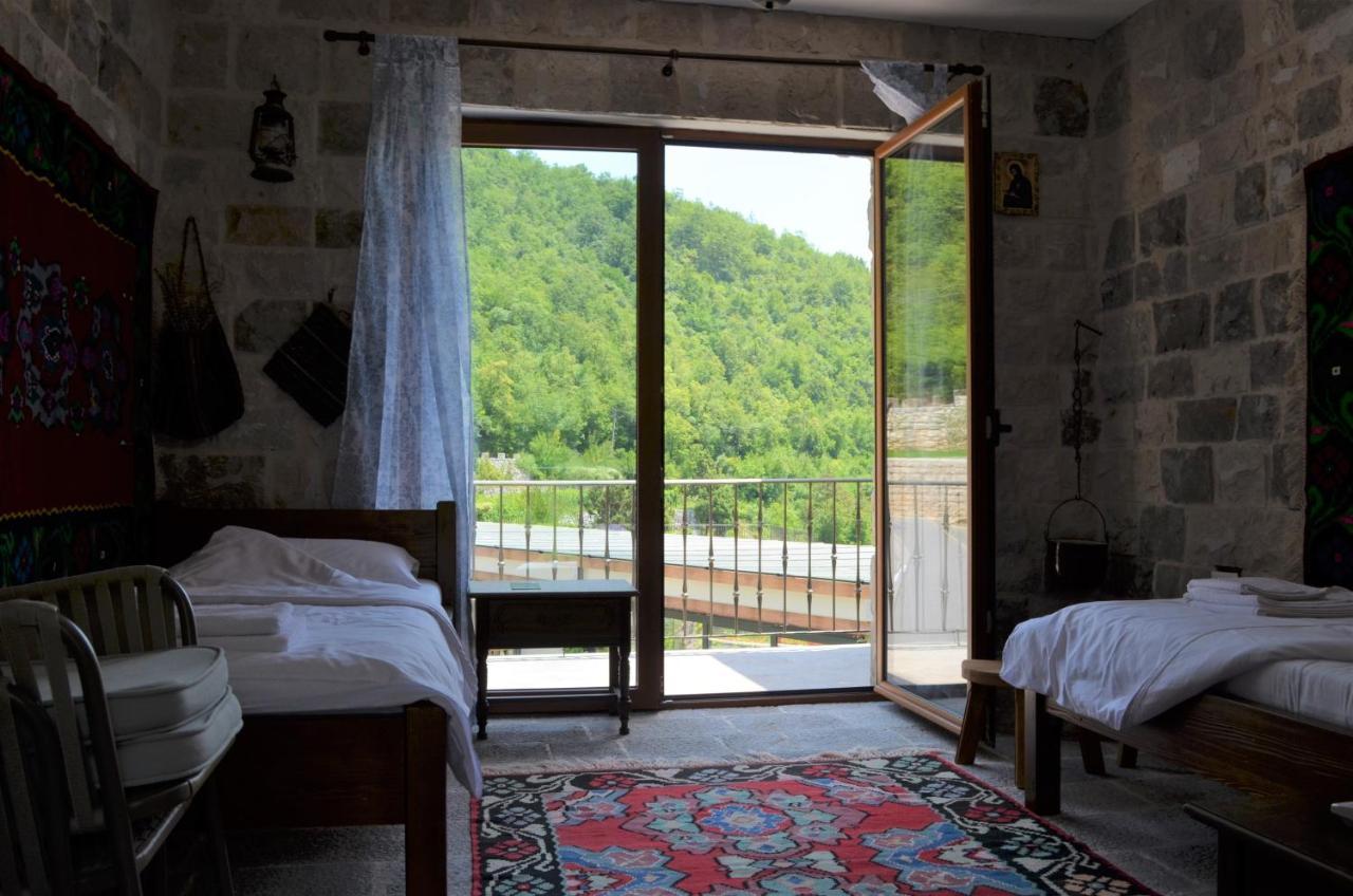 Markovic Winery And Estate Apartments سيتينيي المظهر الخارجي الصورة