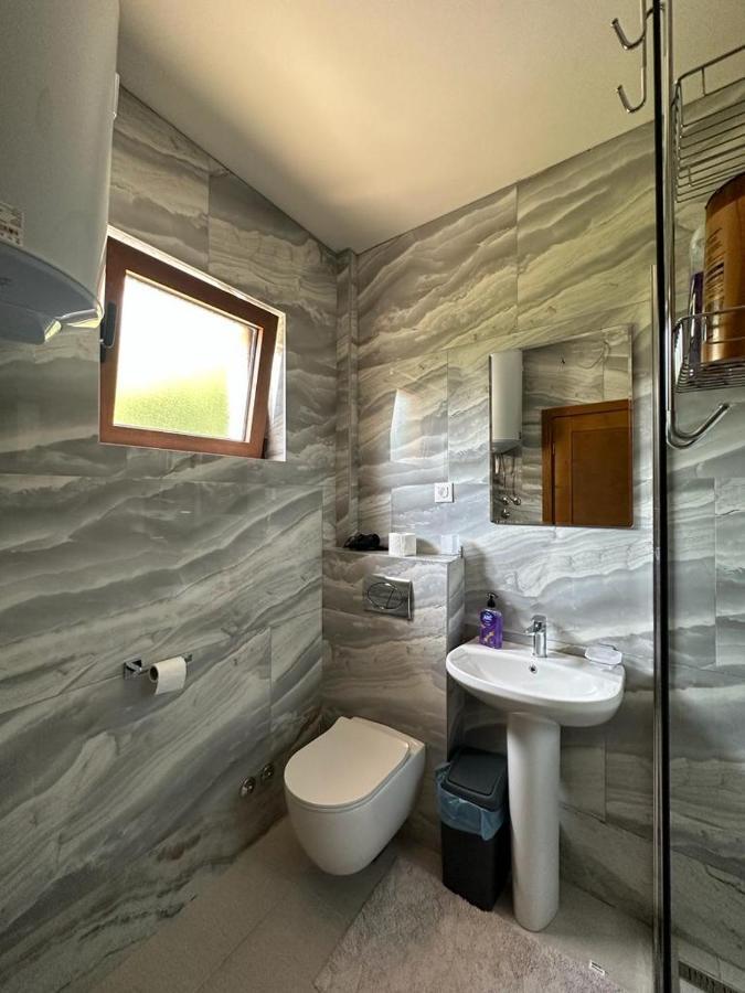 Markovic Winery And Estate Apartments سيتينيي المظهر الخارجي الصورة